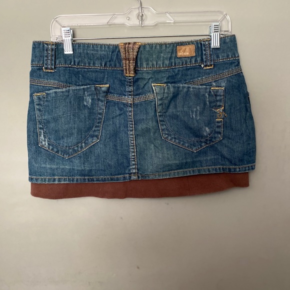 REFUGE SKIRT - Picture 2 of 5